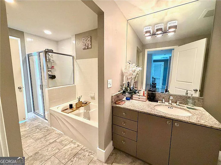 3338 Peachtree Rd NE #2906 — Photo 9