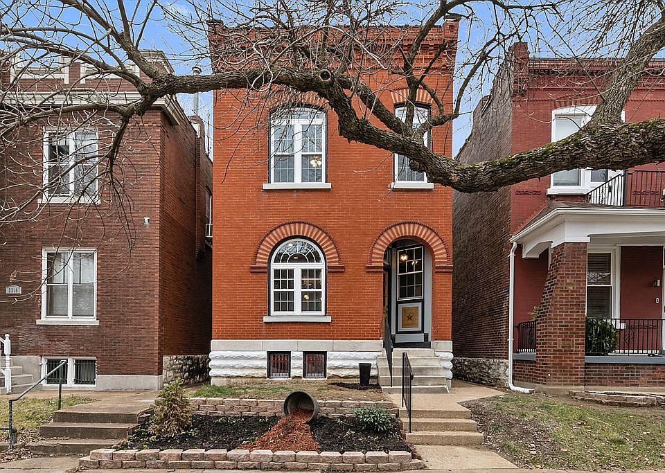 1st image of 3318 Iowa Ave