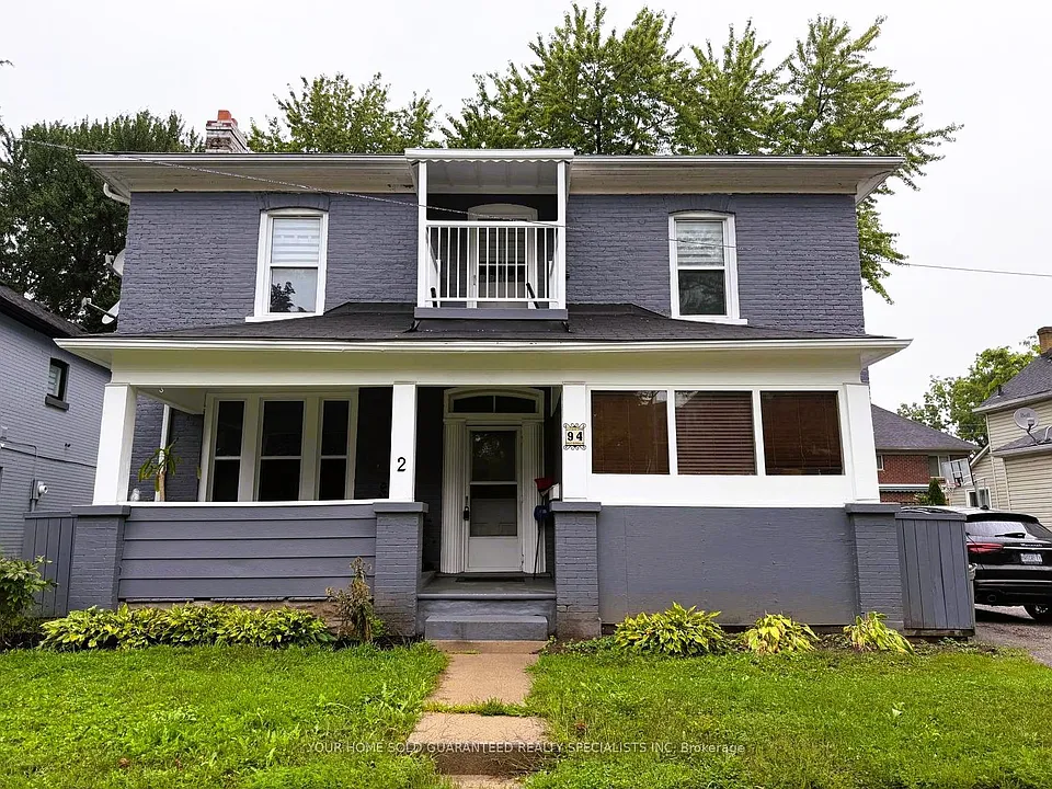 94 Wellington St E #2