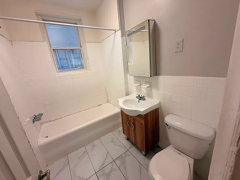634 Bergen Ave #25E — Photo 6