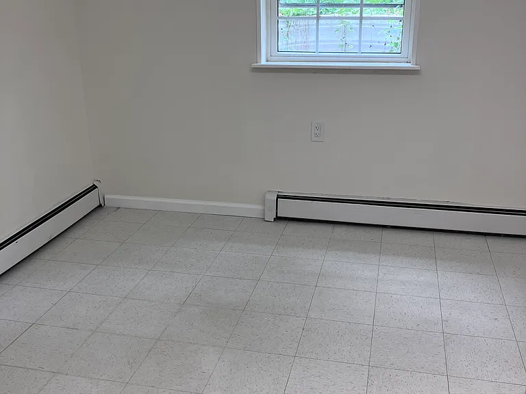 1306 Everett Ave — Photo 12