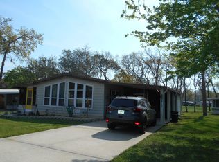 917 W Gleneagles Rd, Ocala, FL 34472