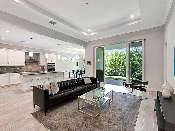 3rd image of 9359 Orchid Cove Cir