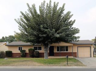 259 N York St, Porterville, CA 93257