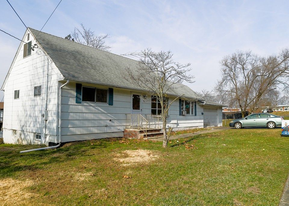1st image of 45 Lincoln Ln