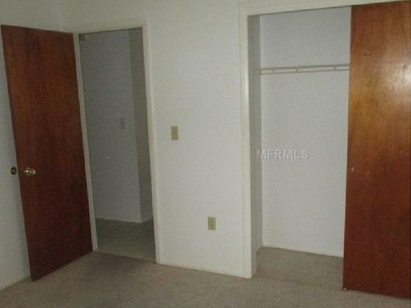 4th image of 15922 Sea Pines Dr