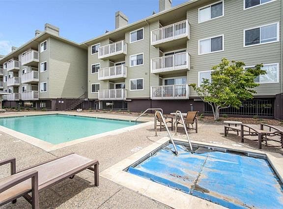 2nd image of 300 Murchison Dr APT 217