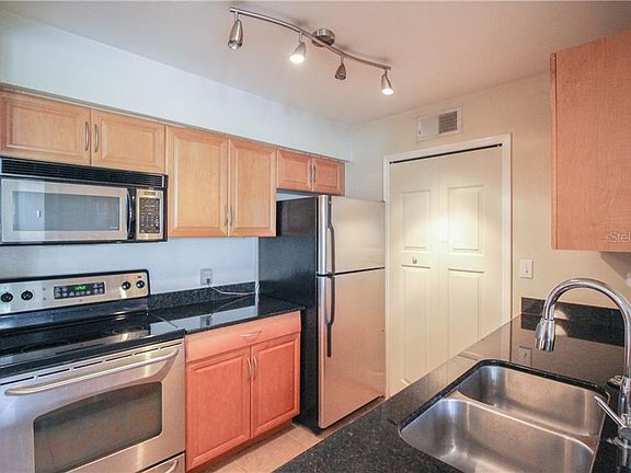 5th image of 3310 Haviland Ct APT 102