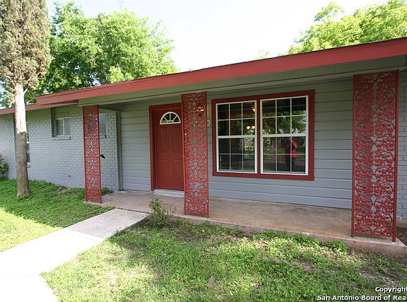 2nd image of 4050 Tropical Dr