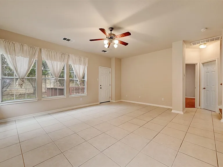 411 W Saint Elmo Rd #34 — Photo 7