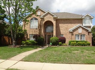 2709 Summertree Dr, Carrollton, TX 75006
