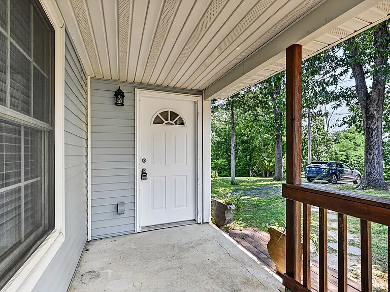 271 Paw Paw Dr — Photo 4