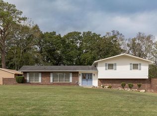 2304 Stonebridge Rd, Dothan, AL 36301