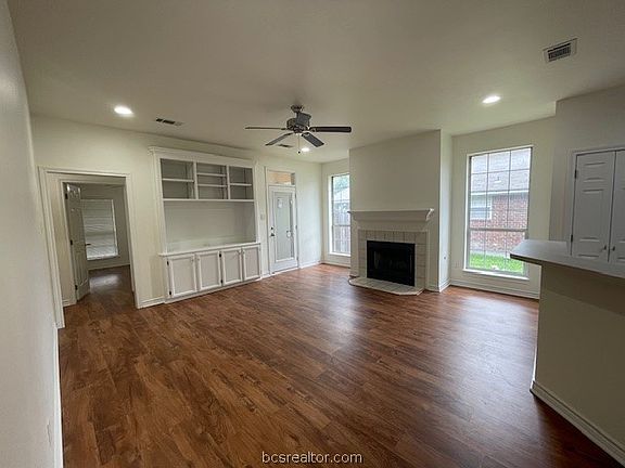 4th image of 3523 Graz Dr