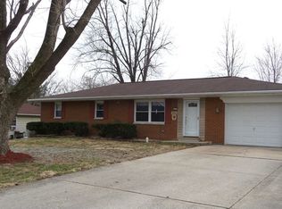 420 Clover Dr, Lebanon, IL 62254