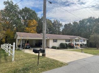 220 County Road 4704, Poplar Bluff, MO 63901