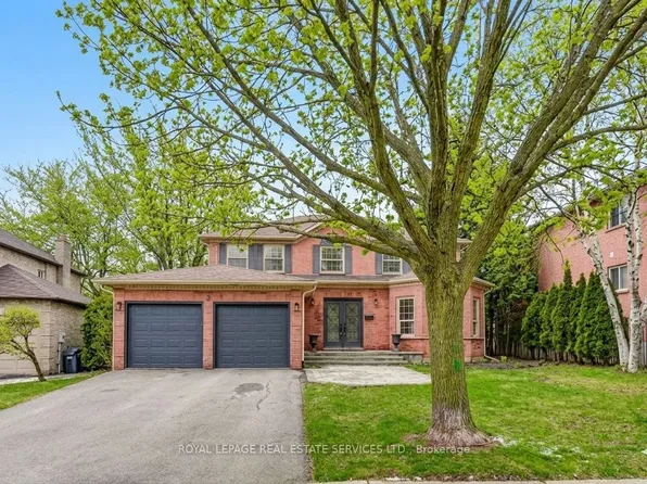 9 Morrison Creek Cres, Oakville, ON L6H 4C2