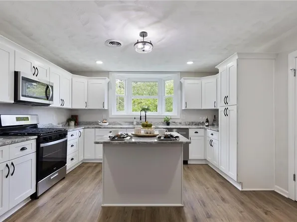 1403 Alfred Ln, Norfolk, VA 23503