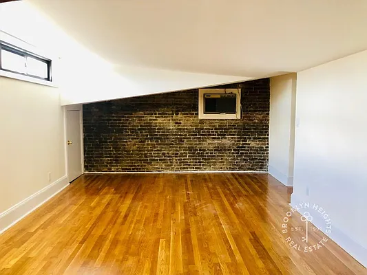 Rented by Brooklyn Heights Real Estate Inc | media 3