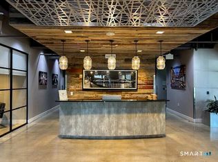 112A Southfield Ave #417, Stamford, CT 06902