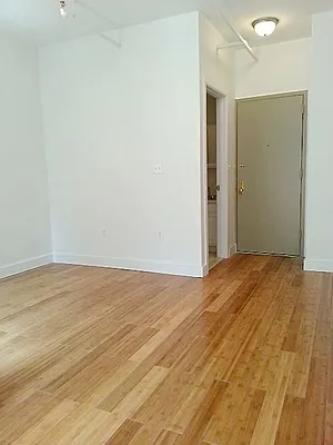 Rented by New York Residence | media 44