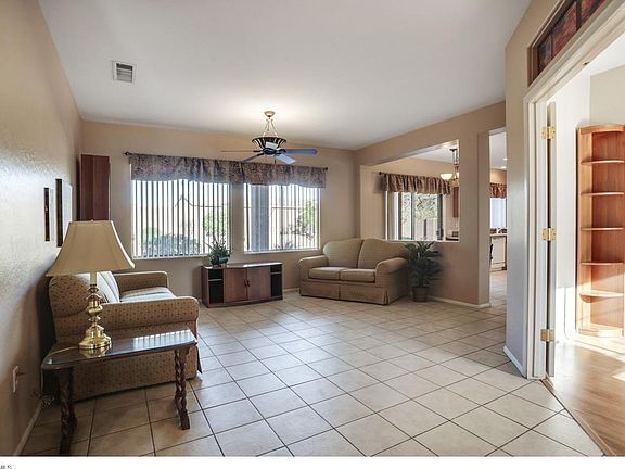 3rd image of 18424 N Summerbreeze Way