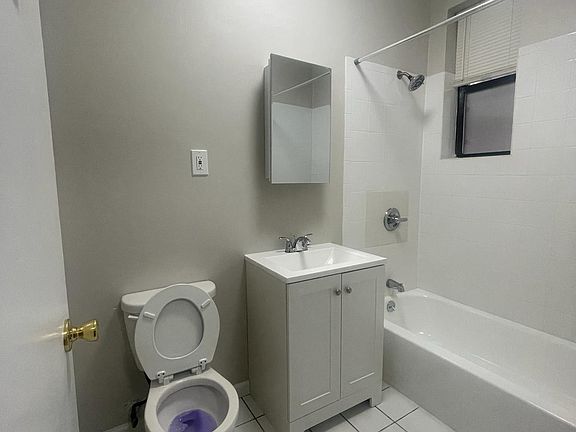 3rd image of 153 49th St APT 1C