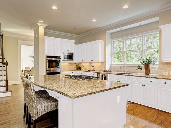 2nd image of 3331 Ashford Park Ct