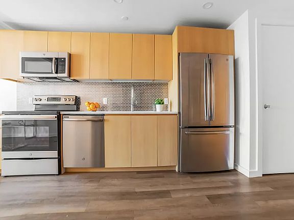 3rd image of 814 Amsterdam Ave APT 5G