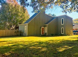 13 Broadfield Mnr, Trenton, TN 38382
