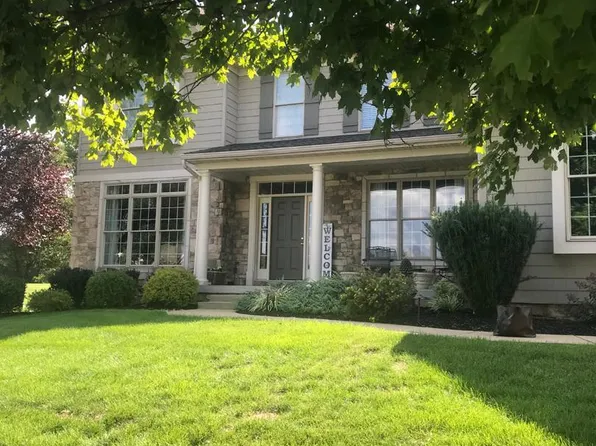 2146 Bernays Dr, York, PA 17404