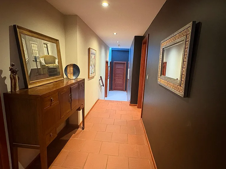 34 Cornelia Ave — Photo 16