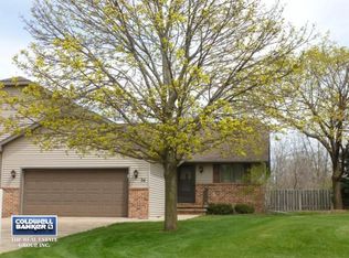 36 Spencer Village Ct, Appleton, WI 54914