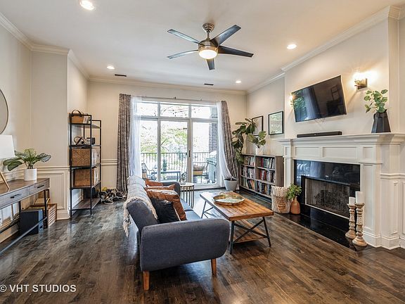 4th image of 4220 S King Dr APT 2S