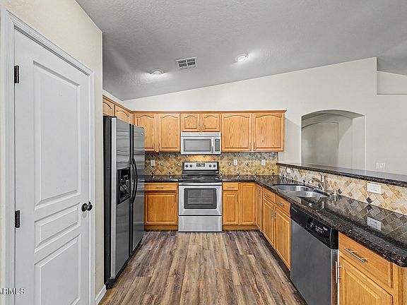 5th image of 3776 W SOUTH BUTTE Road