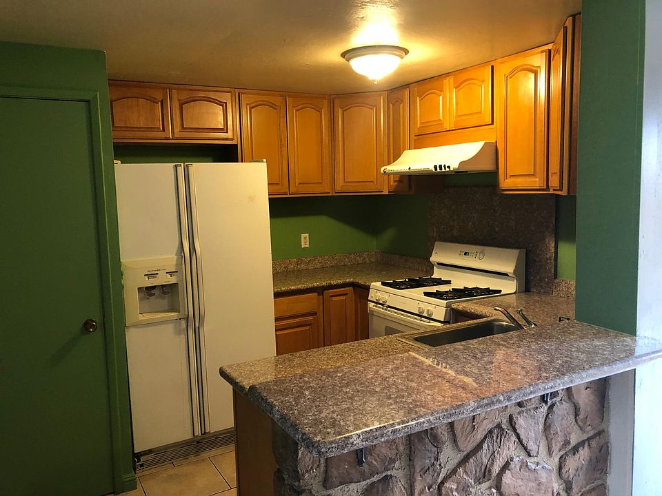 1st image of 130 Del Paso Ct