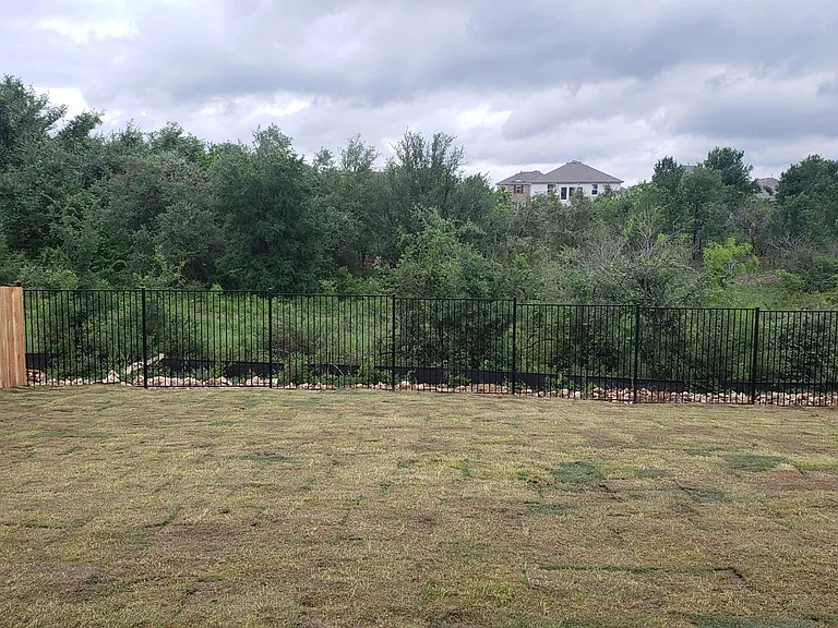 Huge Backyard for kids :)