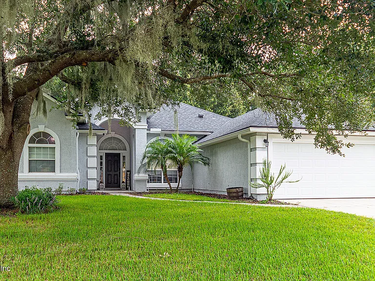 2653 Dalmation Ln E — Photo 1