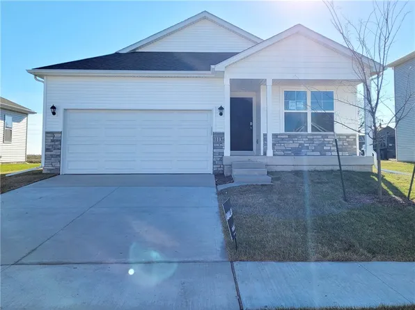 1134 35th St SW, Altoona, IA 50009