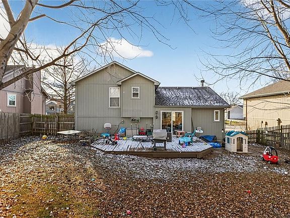 5th image of 303 Porter Dr
