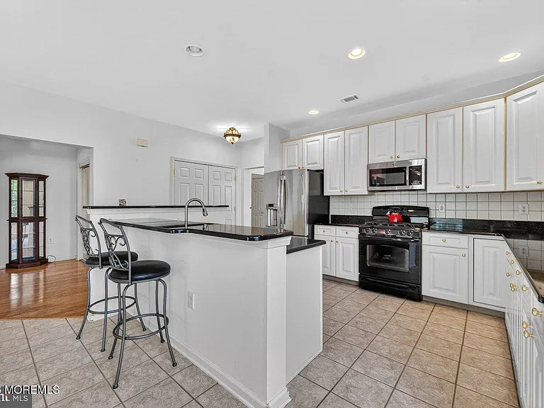 232 Mirage Blvd — Photo 16