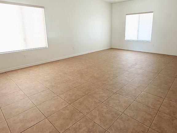 4th image of 14404 S Placita Asidera