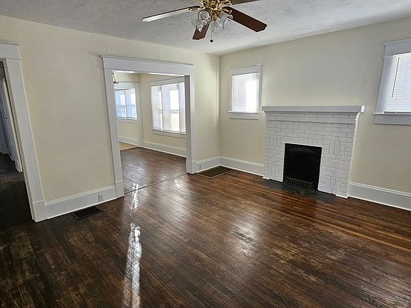 2nd image of 1012 Holton Pl