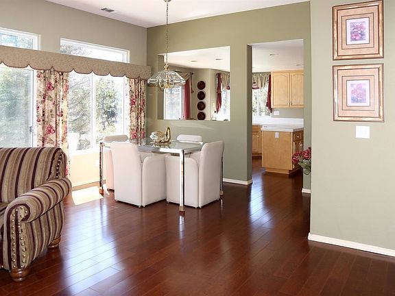 4th image of 1021 Wailea Way