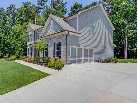 3rd image of 5423 Breathitt Dr