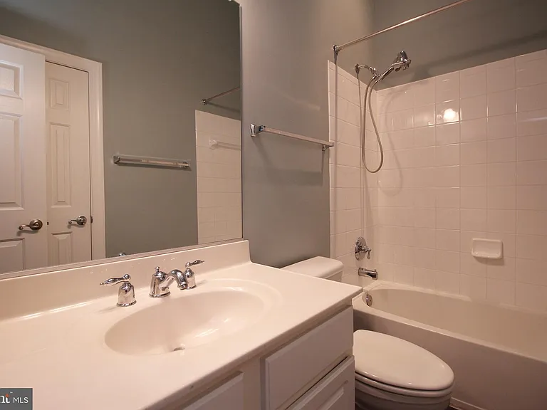 3800 Elmwood Towne Way — Photo 20