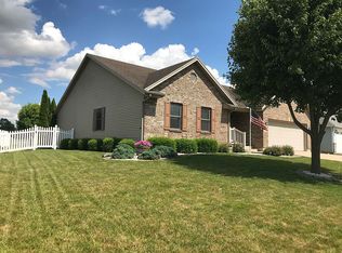 1006 Timber Glen Dr, Wilmington, OH 45177