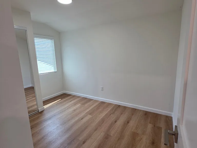 15406 Grevillea Ave — Photo 4