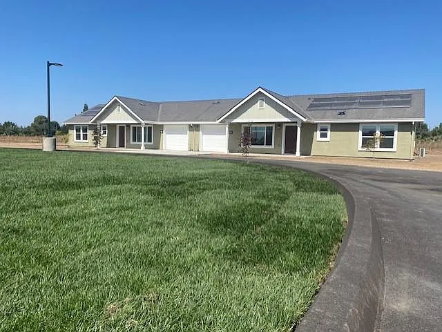 11250 N Micke Grove Rd — Photo 3