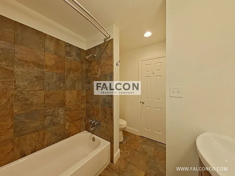 673 Shooks Ln — Photo 14